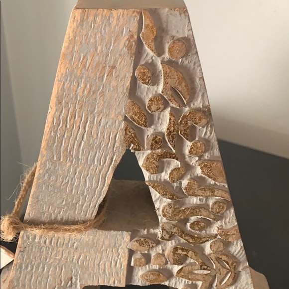 Decor - Picture 5 of 6